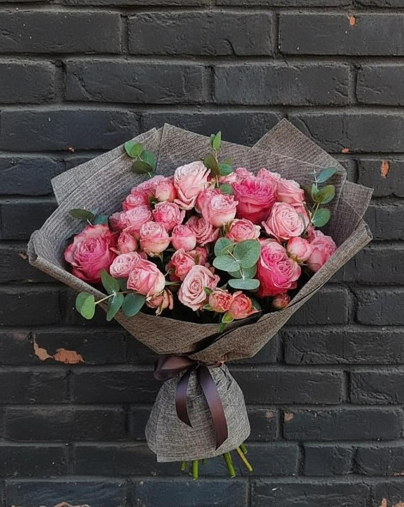 Букет цветов из: Розы в Хурбе