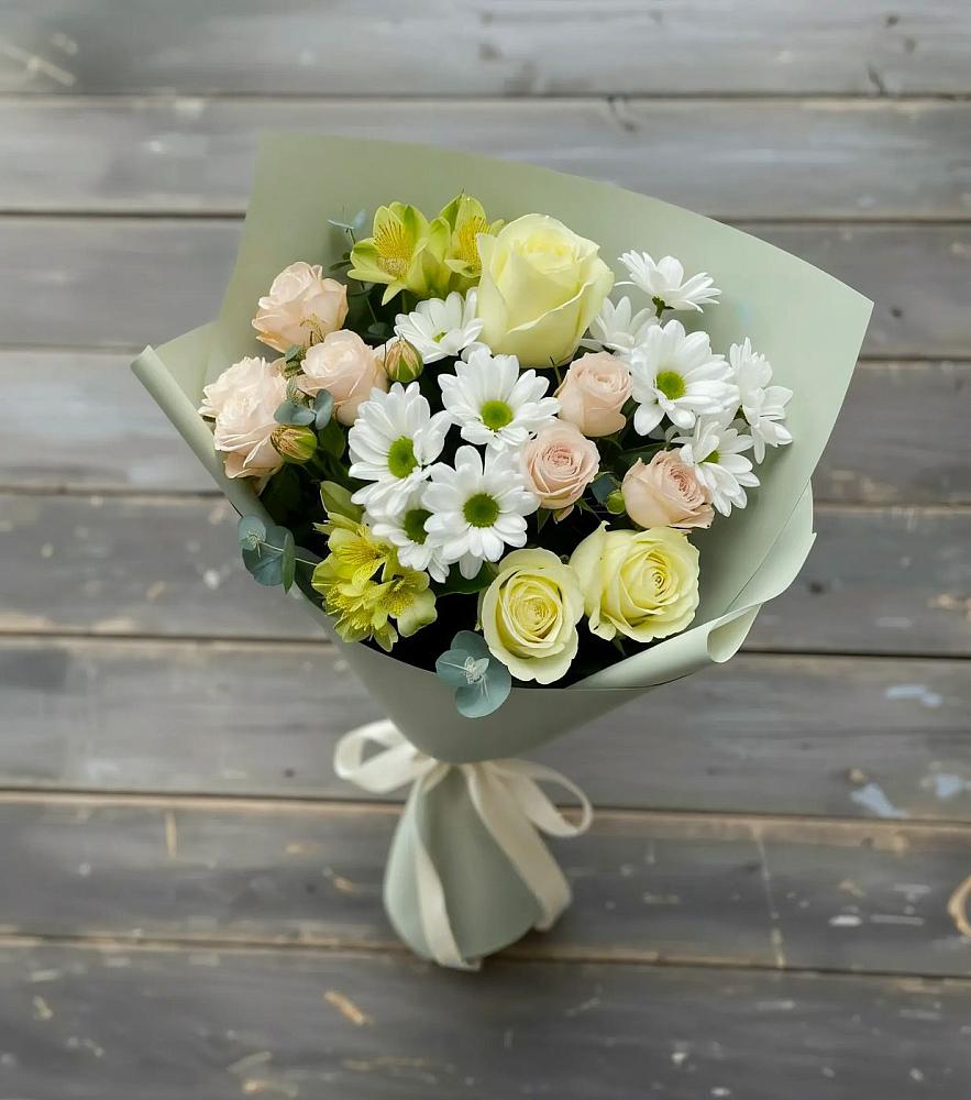 Букет цветов из: Альстромерии, Розы и Хризантемы в Хурбе