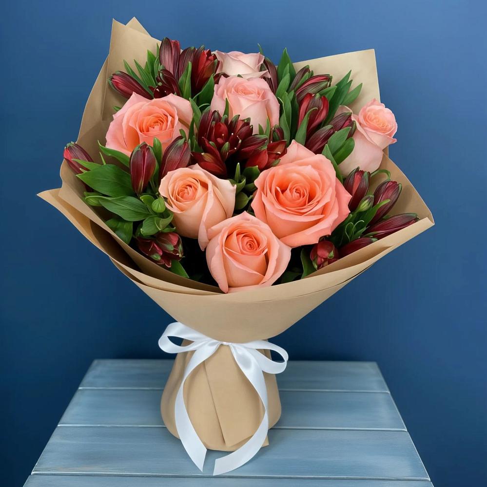 Букет цветов из: Розы и Альстромерии в Хурбе