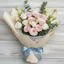 Букет цветов из:  Лизиантусы #REPLACE_PRED# Хурбе