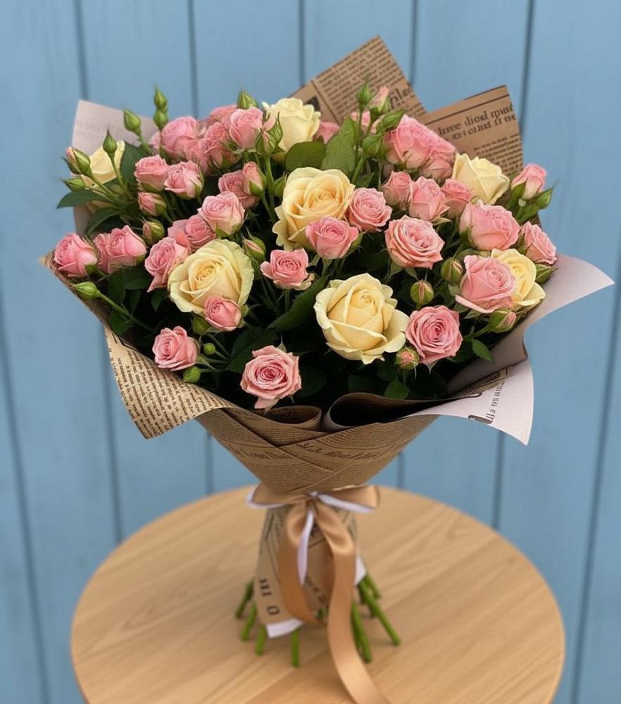 Букет цветов из: Розы в Хурбе