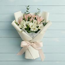 Букет цветов из:  Альстромерии #REPLACE_PRED# Хурбе