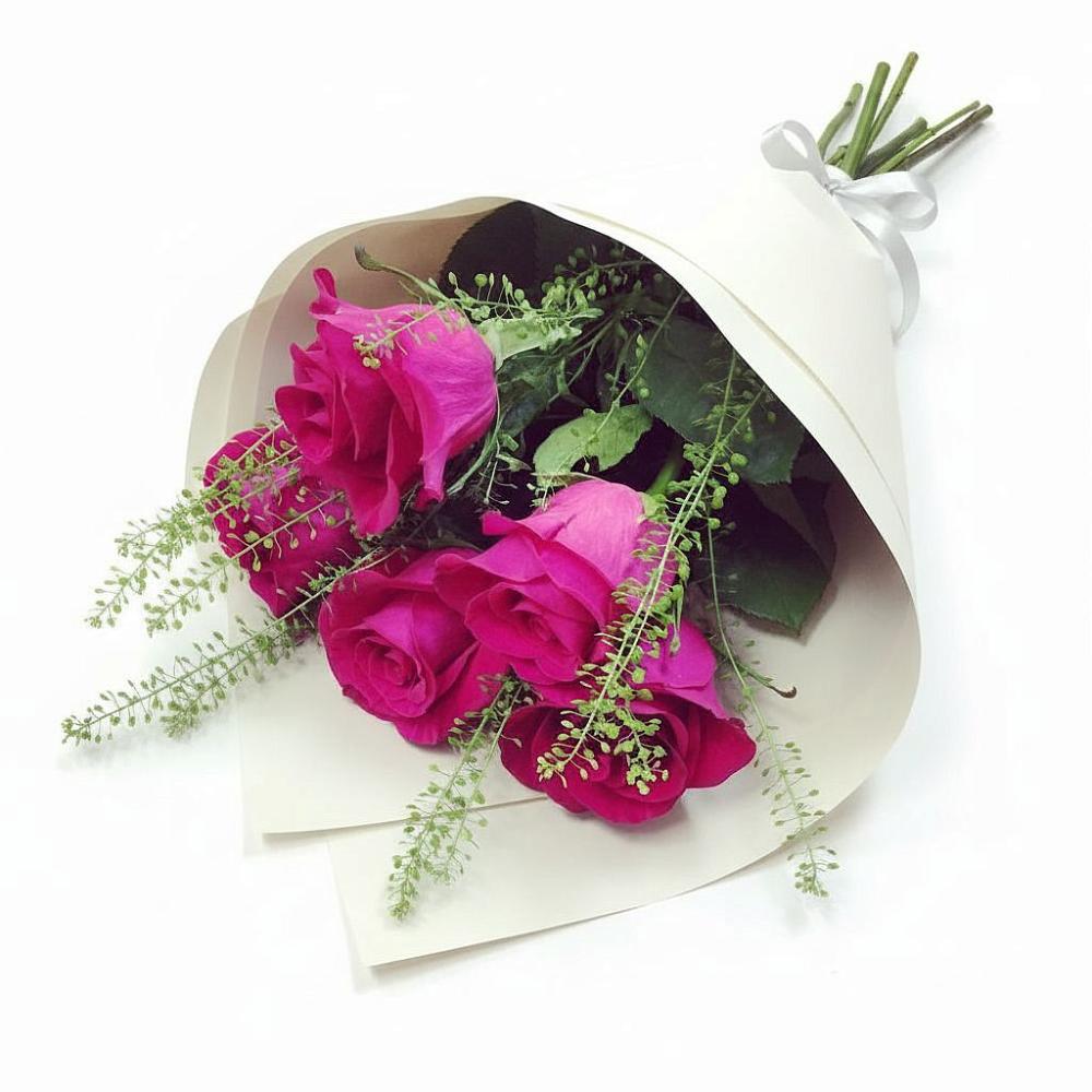 Букет цветов из: Розы в Хурбе