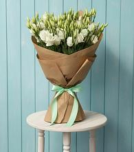 Букет цветов из:  Лизиантусы в Хурбе