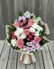 Букет цветов из:  Альстромерии, Гвоздики, Розы и Хризантемы в Хурбе