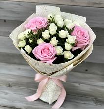 Букет цветов из:  Розы в Хурбе