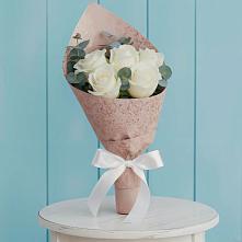 Букет цветов из:  Розы в Хурбе