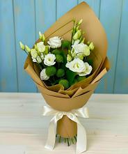 Букет цветов из:  Хризантемы и Лизиантусы в Хурбе