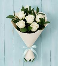 Букет цветов из:  Розы в Хурбе