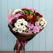 Букет цветов из:  Розы, Хризантемы и Альстромерии в Хурбе