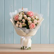 Букет цветов из:  Розы в Хурбе