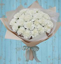 Букет цветов из:  Гвоздики в Хурбе